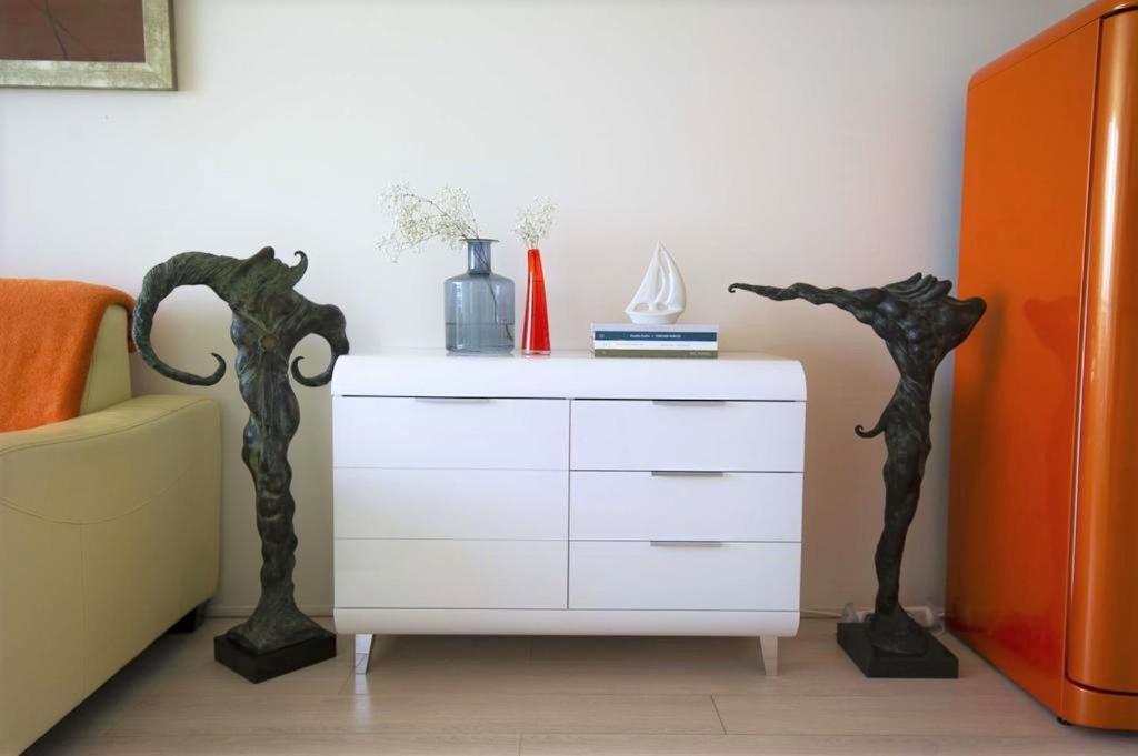 Panoramic Art Apartment With Jacuzzi Balatonlelle Exterior photo