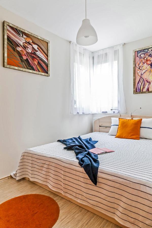 Panoramic Art Apartment With Jacuzzi Balatonlelle Exterior photo